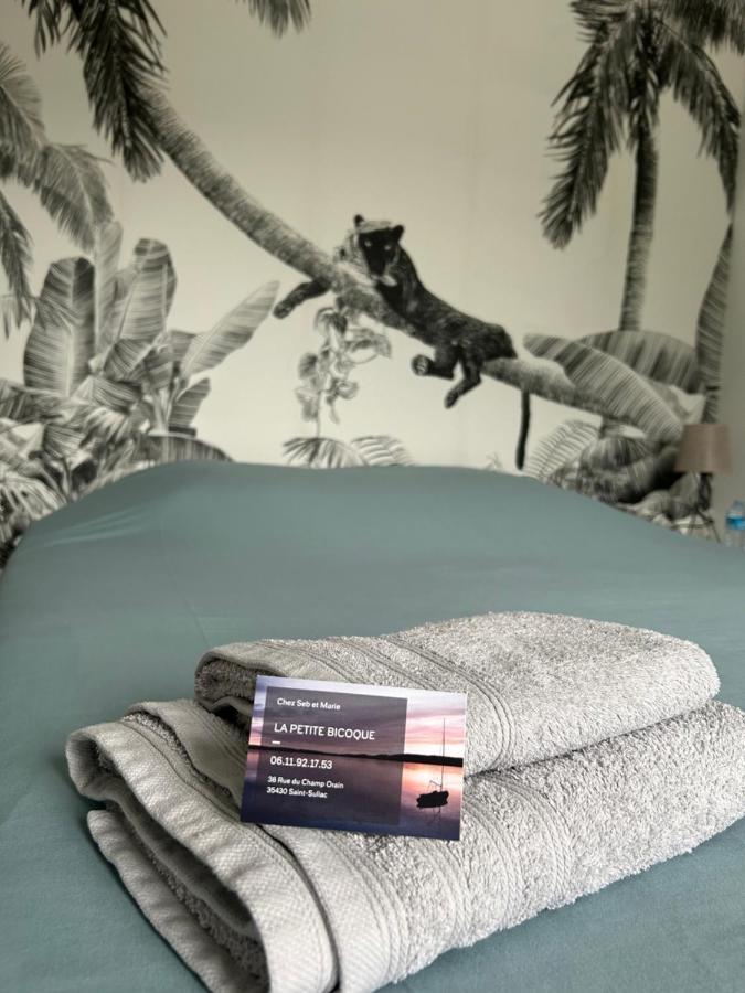 La Petite Bicoque Bed and Breakfast Saint-Suliac Eksteriør billede